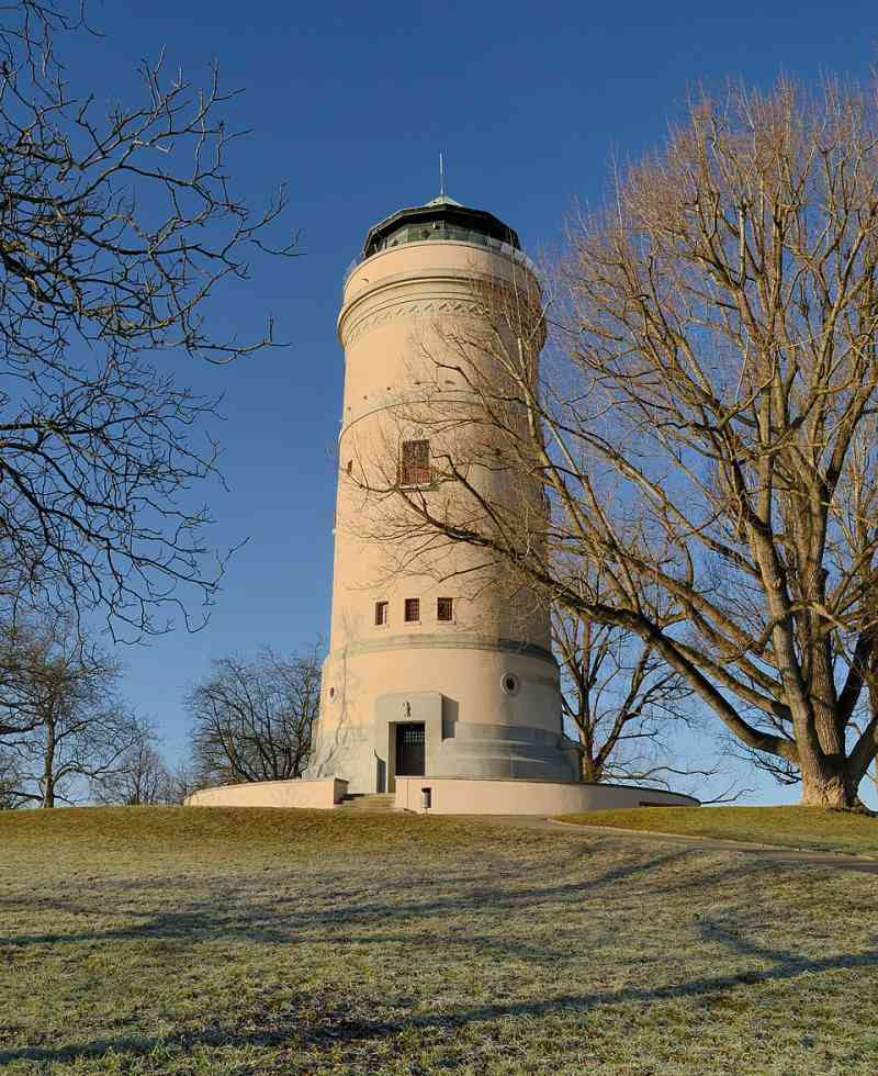 Le château d'eau de Bruderholz
