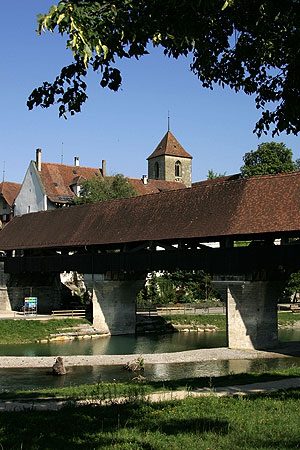Le pont en bois d'Aarberg