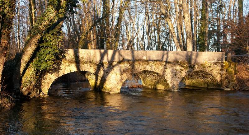 Le Pont de Grilly