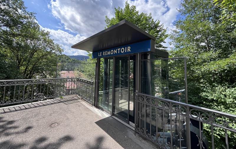 Vue de la station sommitale du Remontoir