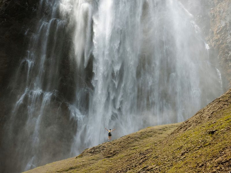 Les chutes d'eau de l'Engstligenalp sont facilement accessible à pied depuis la station de plaine des deux téléphériques.